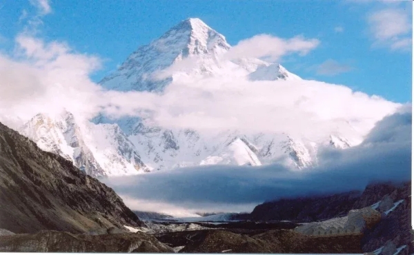 极难征服且世界死亡率最高的10座山峰，风景奇特，你敢去吗？