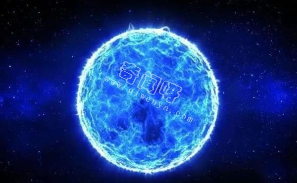 夏季恒星大三角，一颗能装下835万个太阳，一颗自转比太阳快143倍