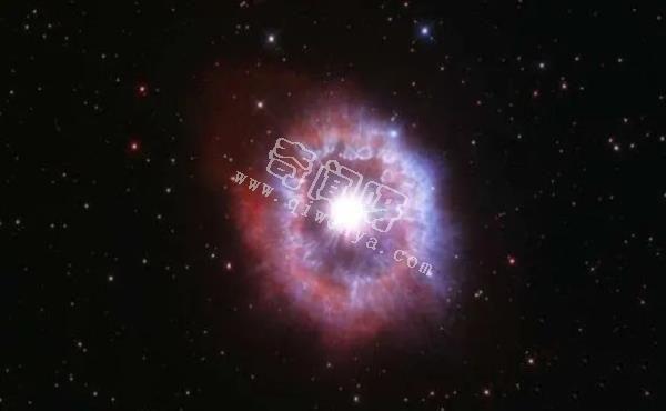 全新的黑洞将出现!哈勃捕捉到一颗蓝巨星