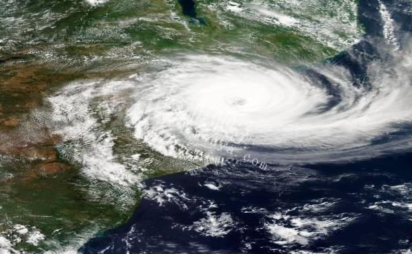 地球有史以来最大台风对比