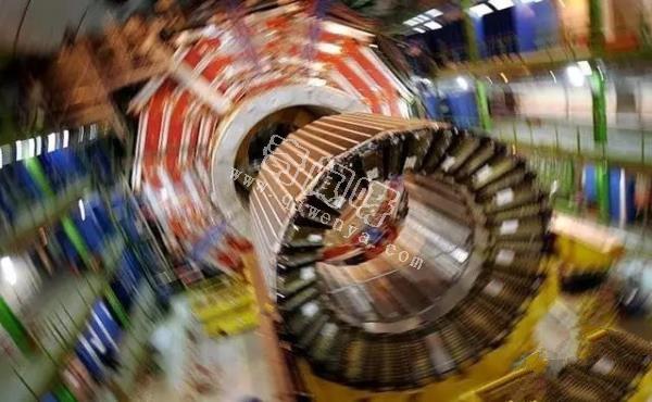 平行宇宙之谜:大型强子对撞机能发现神秘的暗物质