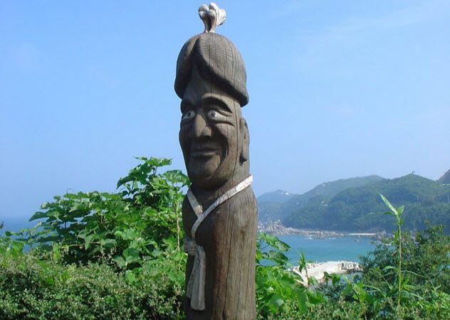 10座全球敏感部位被游人用手摸到发亮的铜像！大禹老婆很漂亮！