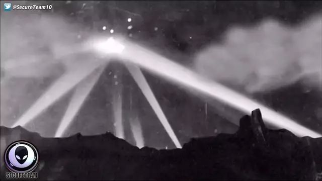 UFO 飞走后留下地球没有的『外星物体』！