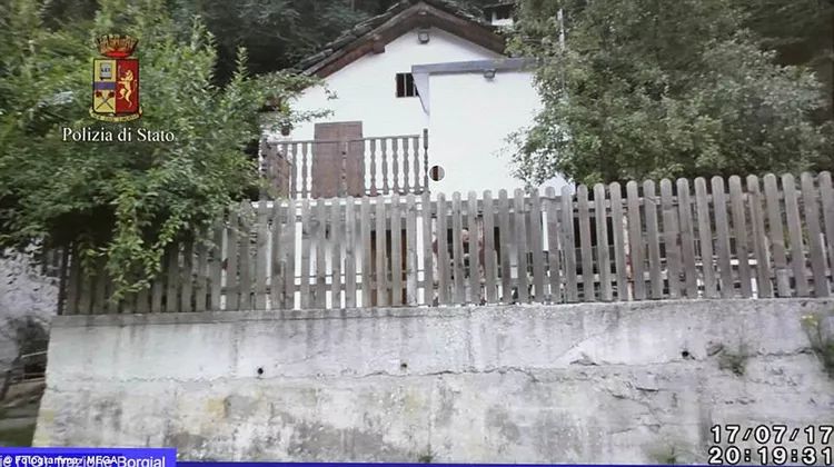 20岁的英国女模特在意大利被暗.网绑架和拍卖