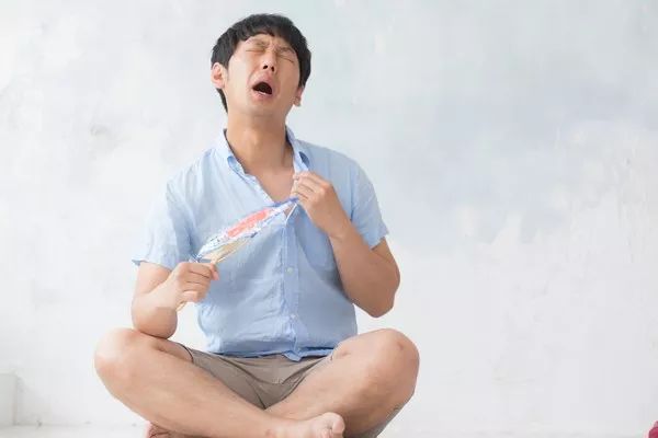 热到脑融化！哈佛研究：高温影响大脑运转，心理承受力秒变玻璃