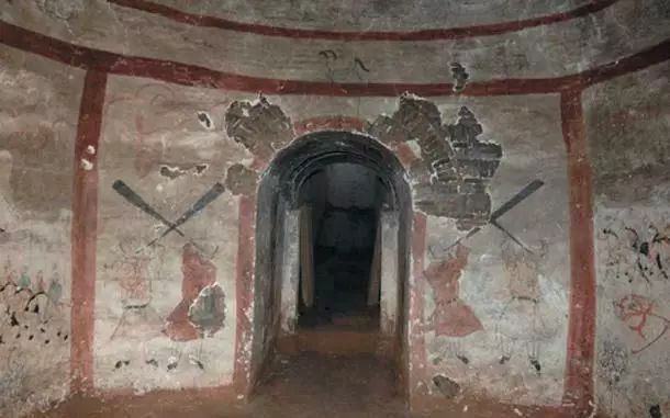 1400年历史的中国古墓里发现蓝色怪物，学者们无法解释是什么