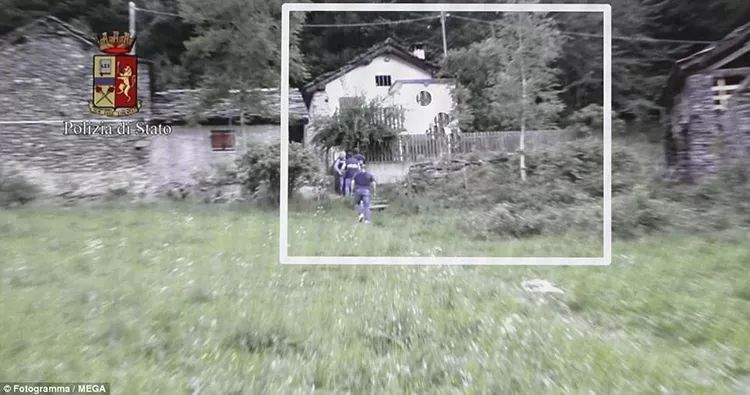 20岁的英国女模特在意大利被暗.网绑架和拍卖