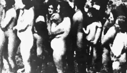 19张照片还原二战纳粹玩弄残杀犹太妇女真相！