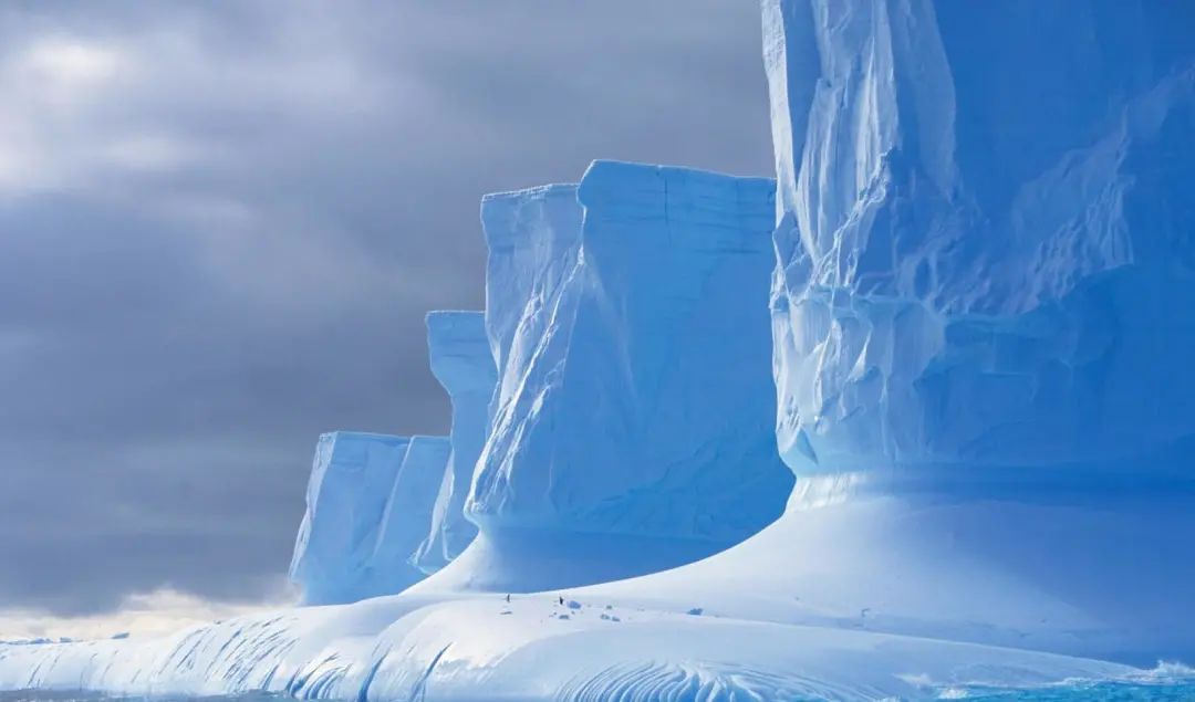 水下机器人传回坏消息，南极末日冰川支撑点遭高温海水夹击