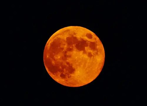科学家：月亮的阴晴圆缺会影响睡眠
