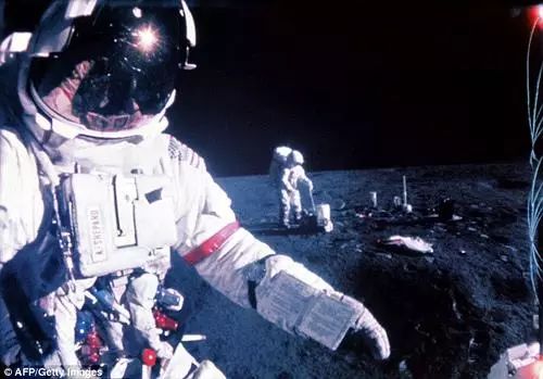 阿波罗号太空人说：外星人阻止了地球上的核子大战以保证我们存活