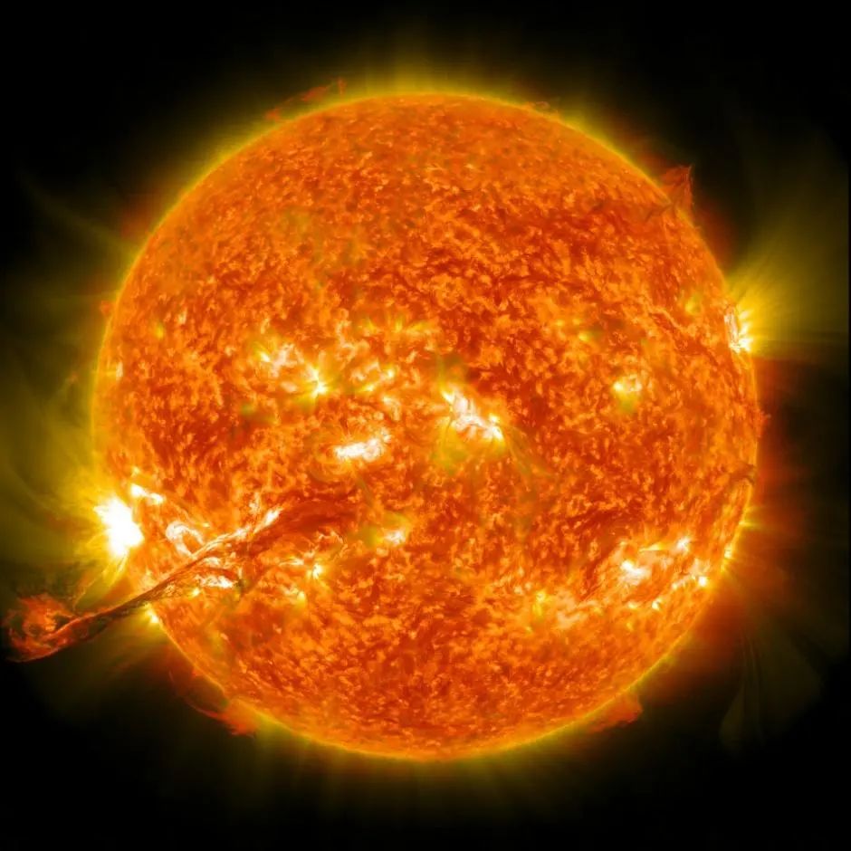千年绕太阳一周，新发现最远矮行星Farfarout
