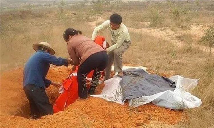 中国冥婚市场超大：分“鲜尸、湿尸、干尸”3等级！最上等“高学历美女尸体”要价直逼20万！
