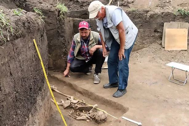 考古发现1600年前女巫遗骸，面朝下手被反绑“一切只因爱错人”！