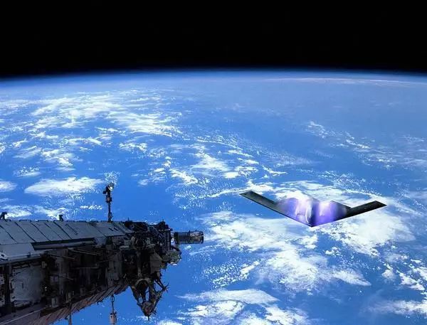 秘密太空计划揭密者说火星上已经有人类，我们早与外星人合作！