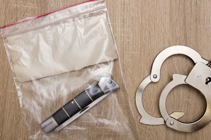 10个在路上看到“绝对不要捡”的东西，看到钱包最好快走