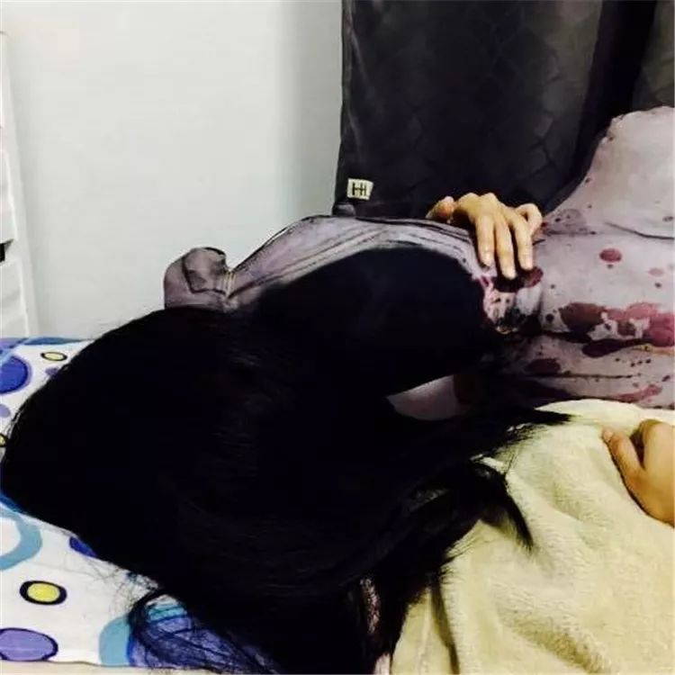 泰国推出恐怖都市传说人型抱枕，165cm尸体抱枕实在太可怕！