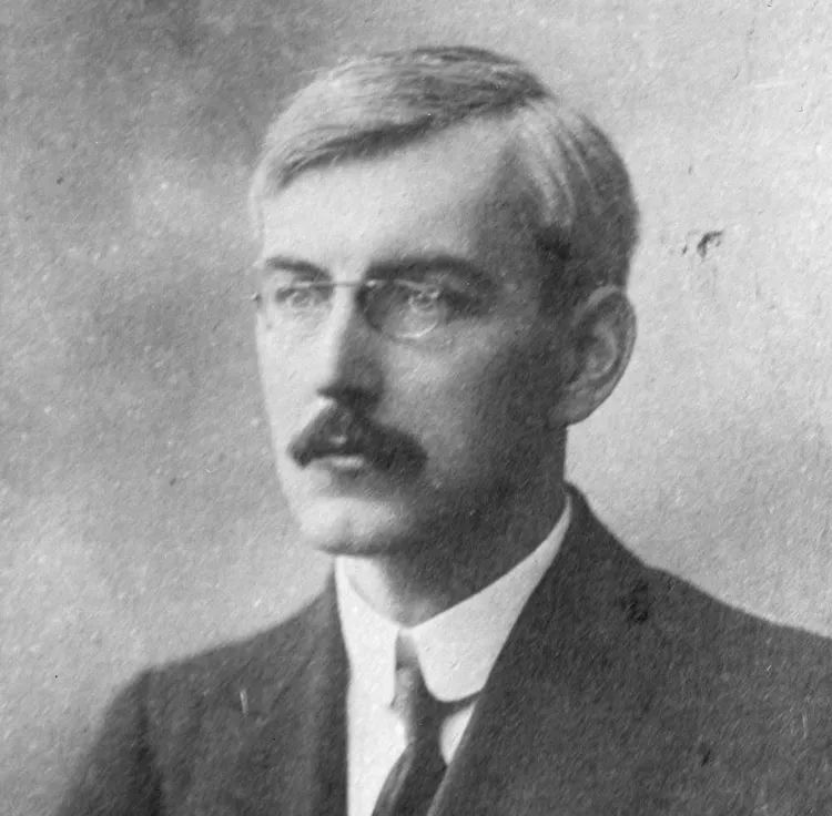 15位真的拥有超能力的奇人!眼睛比望远镜厉害可看到1.6公里外的细节!