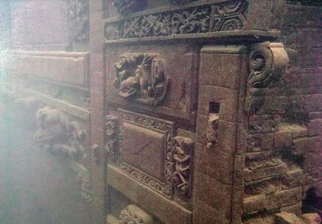 组图：盘点全球七大水下遗失的世界