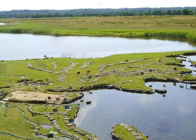 农夫花25年建造他自己5000平方米的迷你世界！
