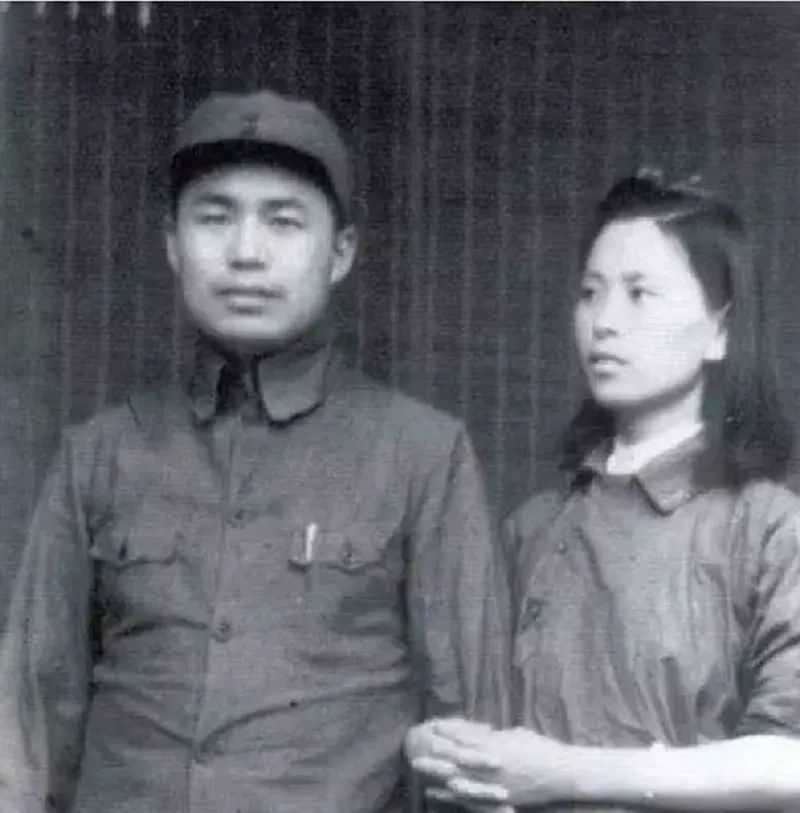 王近山妻子：一封举报信，丈夫从中将降为大校，晚年悔恨不已