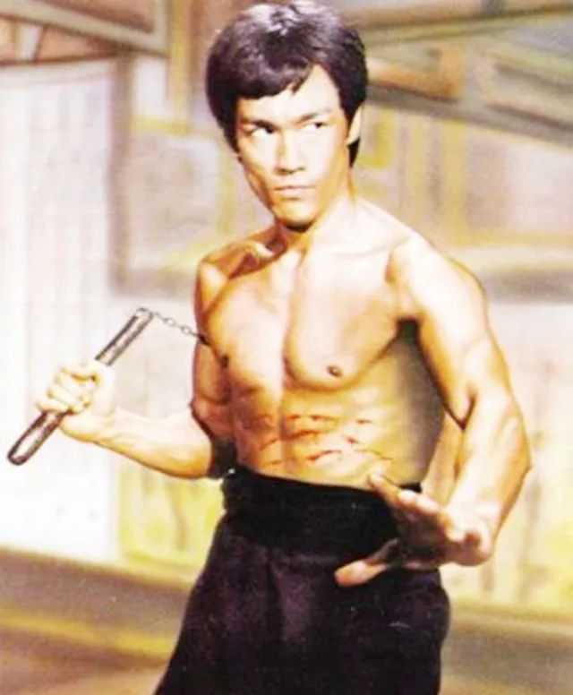 1973年，为李小龙扶灵的6个神秘人：都来自外国，个个身份显赫