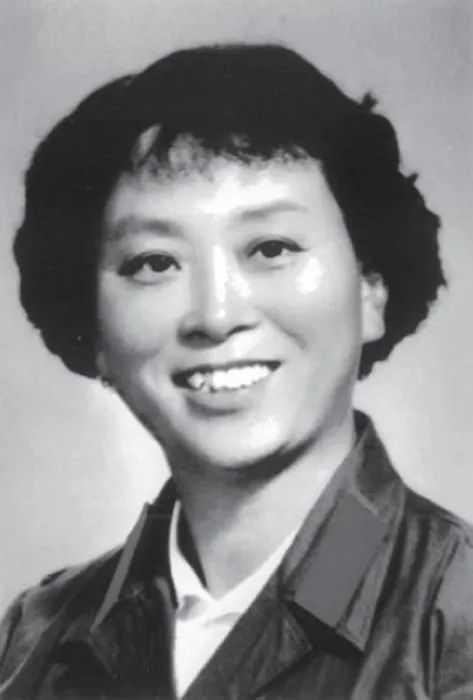 王近山妻子：一封举报信，丈夫从中将降为大校，晚年悔恨不已