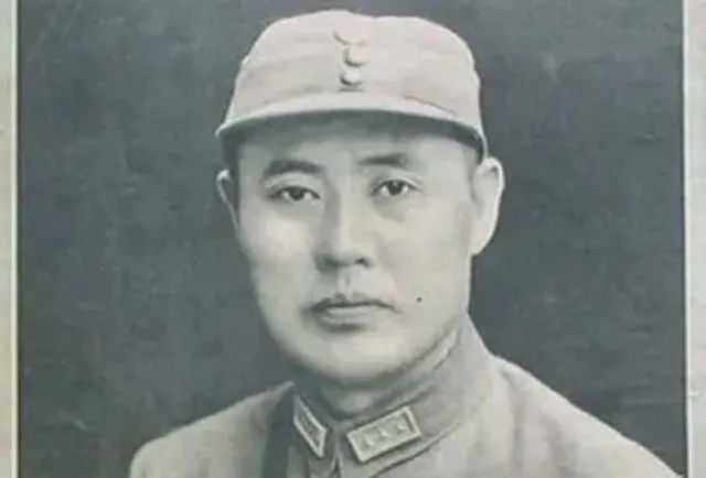 1949年，国军司令李文投诚后，借机逃往台湾找老蒋，最终结局如何