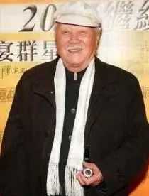 他是顾祝同贴身保镖,也是戴笠手下干将,后生一儿子成国际巨星