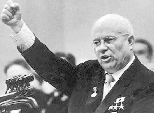 赫鲁晓夫对苏联贡献到底有多大，为什么俄罗斯人至今都怀念他