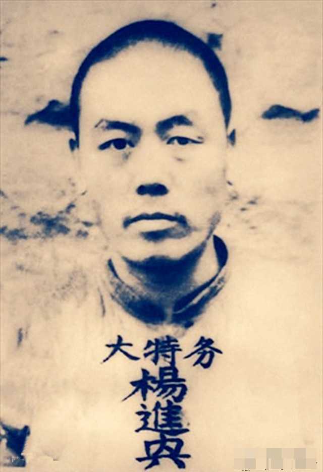 他“掐死”小萝卜头获赏50元，解放后去自首，公安局：既往不咎