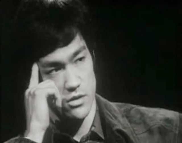 1973年，为李小龙扶灵的6个神秘人：都来自外国，个个身份显赫