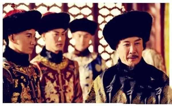 康熙皇帝驾崩当晚，雍正为何要立刻处死随侍康熙60年的心腹？
