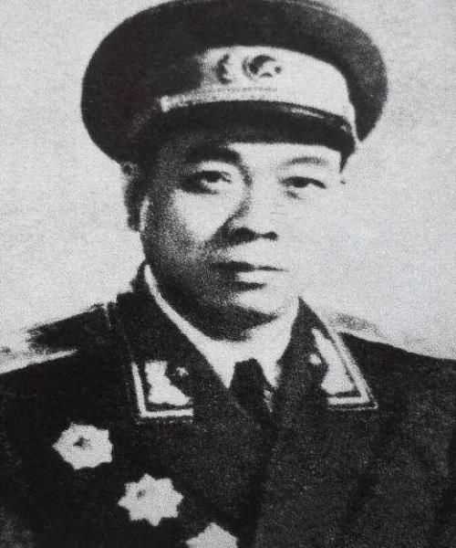 被外界，誉为御林军的卫戍区历任司令员，都是哪些开国将领担任