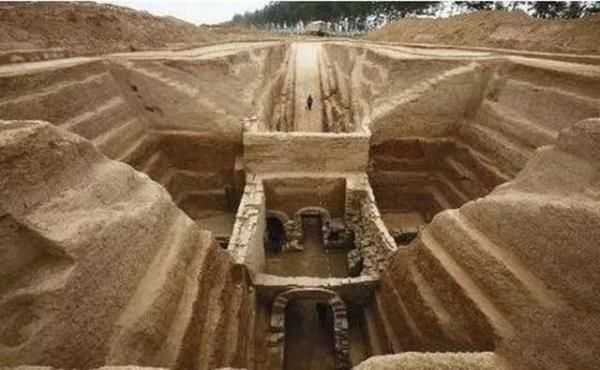 帝陵被土匪盗过,被军阀挖过,郭沫若想一奇招要挖地宫,被叫停!